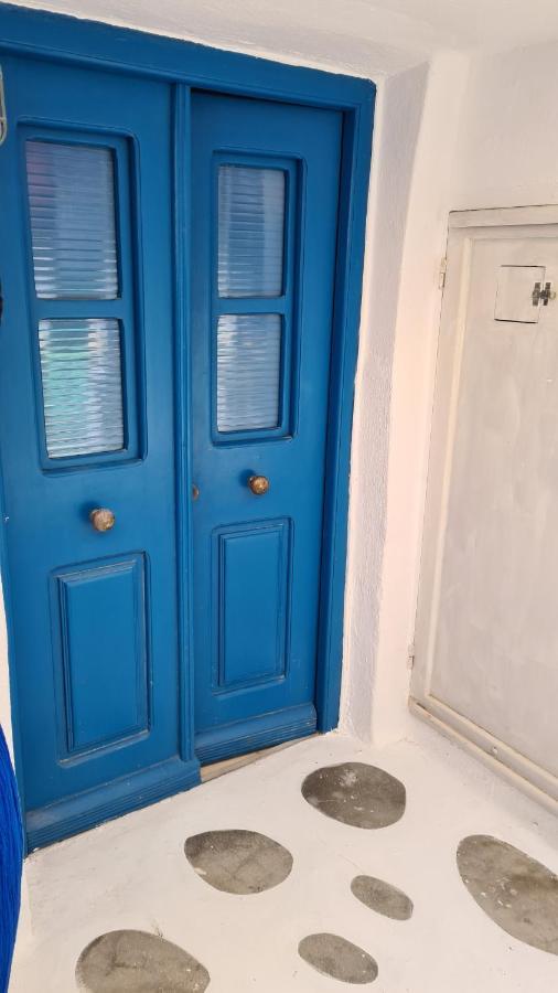 Thalassophile Deep Blue, Little Venice Mykonos Town