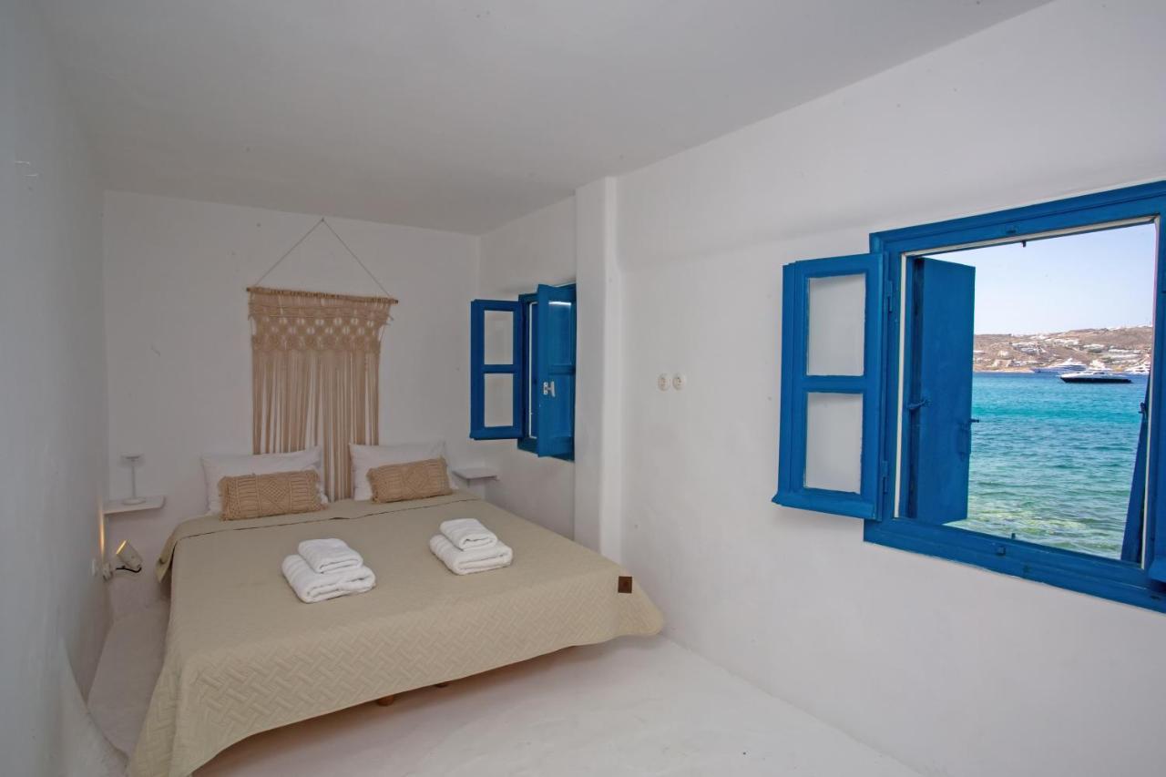 Thalassophile Deep Blue, Little Venice Mykonos Town